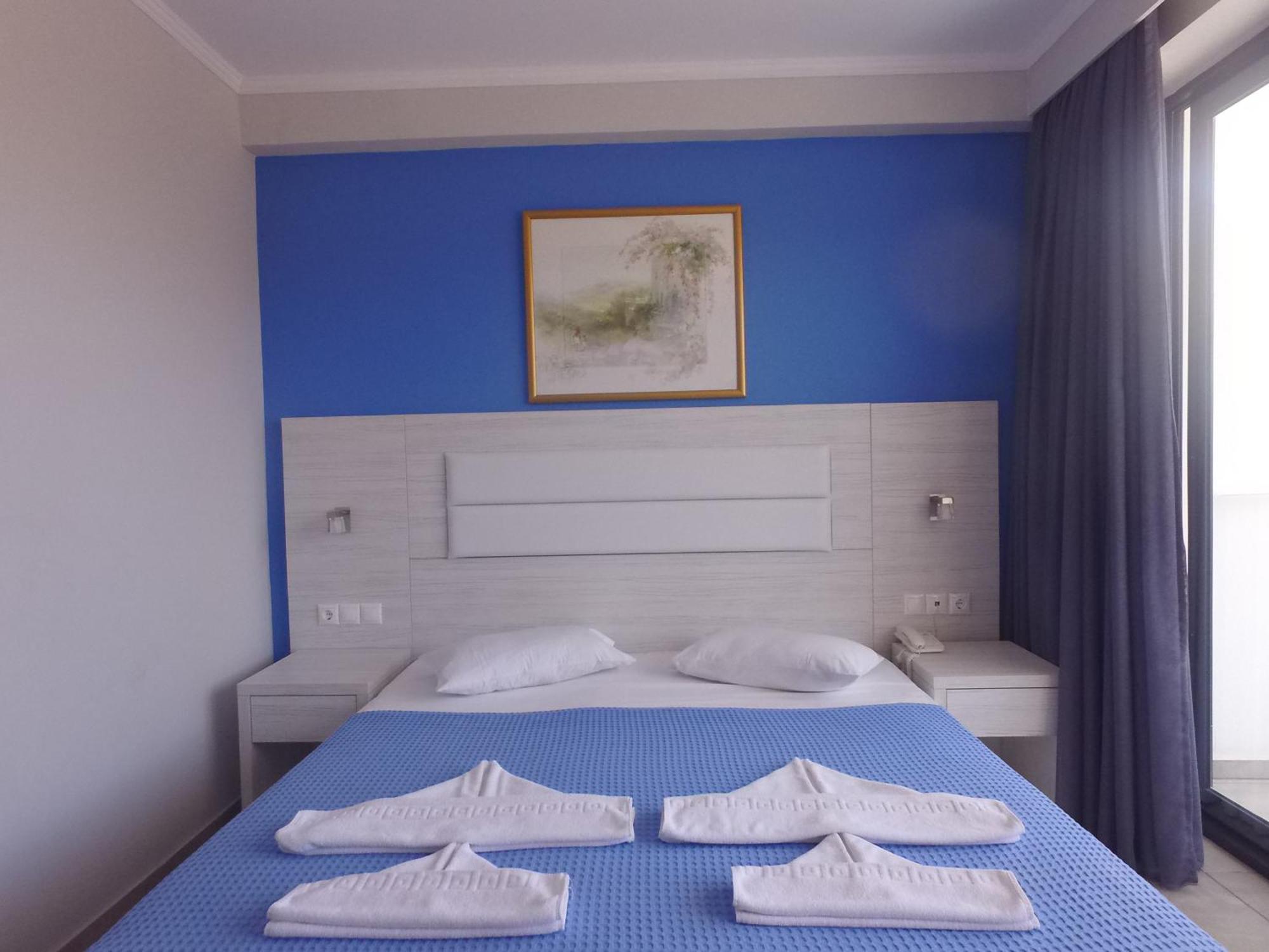 Blue Aegean Hotel & Suites Γούβες Δωμάτιο φωτογραφία